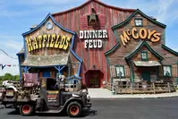 hatfield and mccoy dinner feud (1)