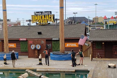 Axe Throwing at Paula Deen's Lumberjack Feud Supper show