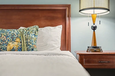 king bed