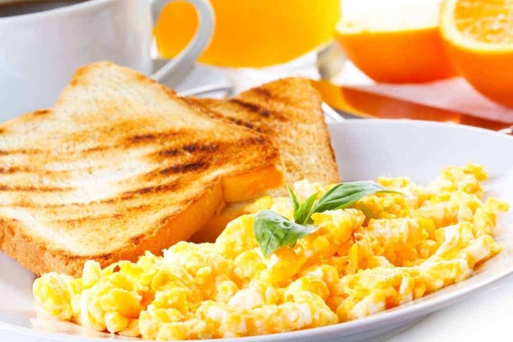 scrambled-eggs-coffee-breakfast