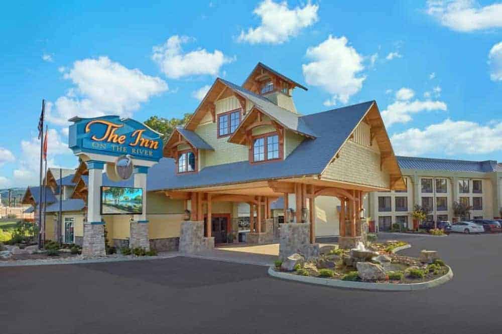 inn on the river pigeon forge