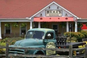Mama's Farmhouse Cafe in Pigeon Forge