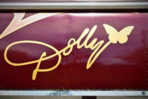 close up of Dolly signature on bus