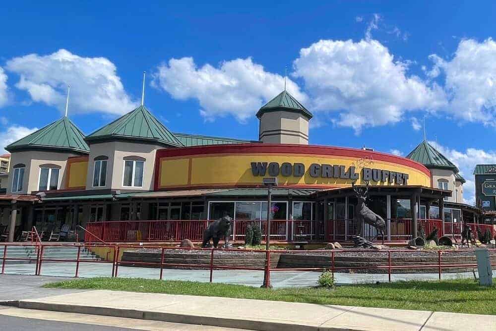 Wood Grill Buffet in Pigeon Forge